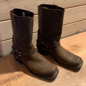 Durango harness boots. Men’s size 13 regular width.